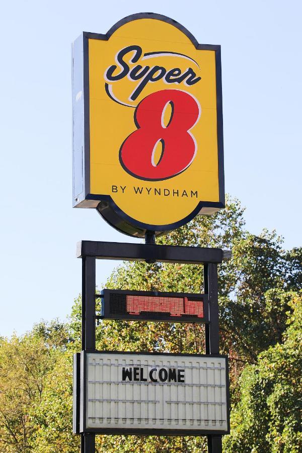 Super 8 By Wyndham Marion Nc Hotel Bagian luar foto