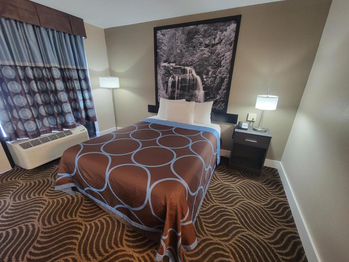 Super 8 By Wyndham Marion Nc Hotel Bagian luar foto